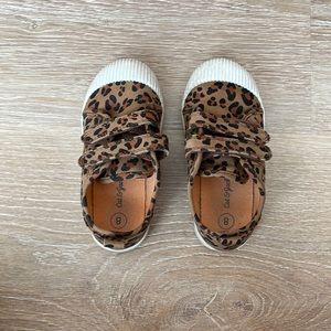 Toddler girl shoes size 8 Cat & Jack